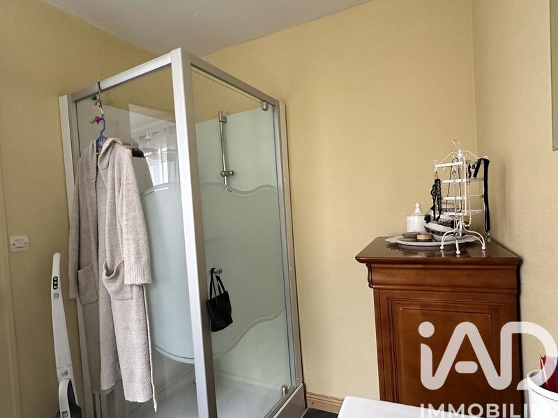 Maison - 200 m² - 5 pièces