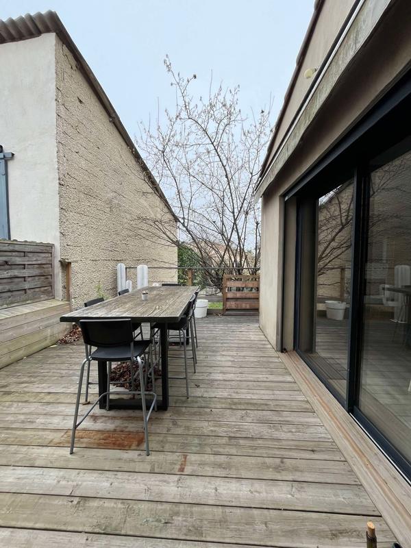 Maison traditionnelle - 85 m² - 3 pièces