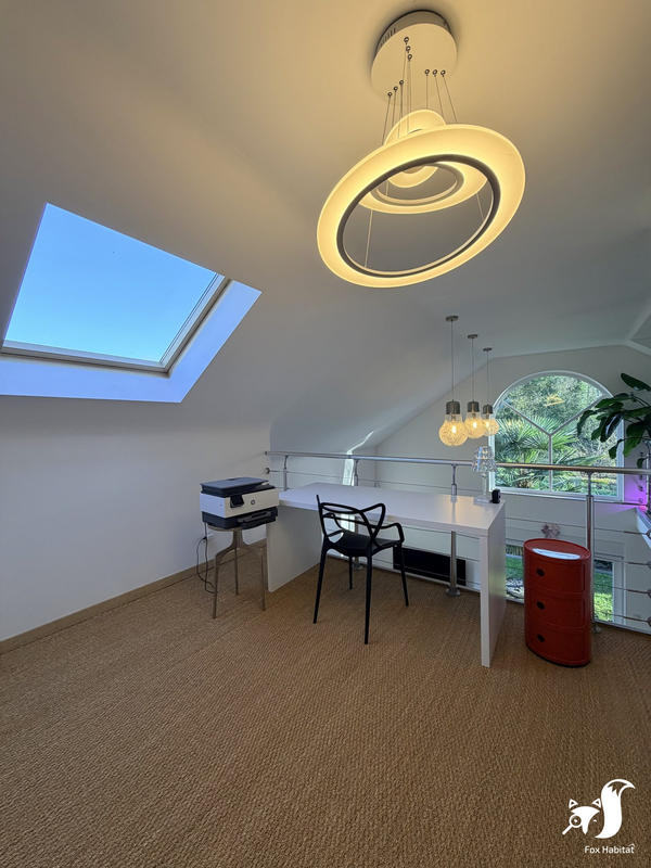 Maison - 229 m² - 6 pièces