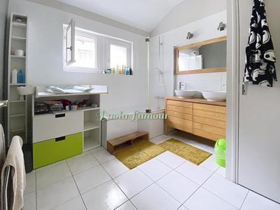 Maison - 136 m² - 6 pièces