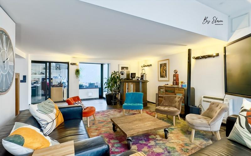 Maison - 200 m² - 8 pièces