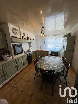 Maison de village - 300 m² - 10 pièces