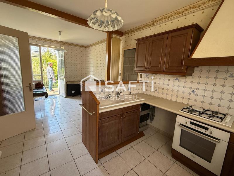 Maison - 210 m² - 8 pièces