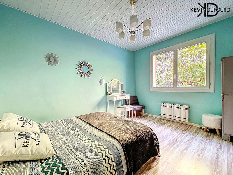 Maison - 200 m² - 7 pièces