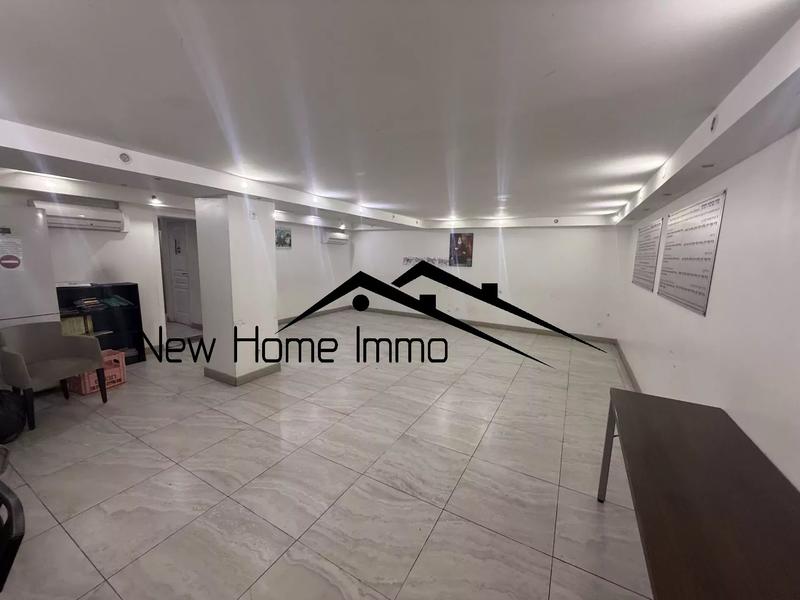 Local commercial - 2 pièces