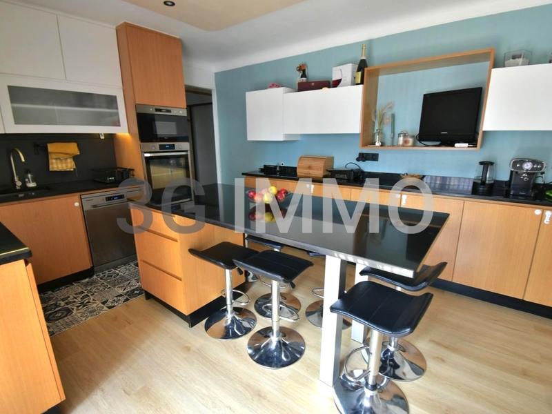 Maison de ville - 147 m² - 7 pièces