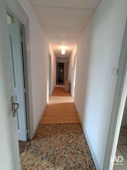 Maison - 234 m² - 11 pièces