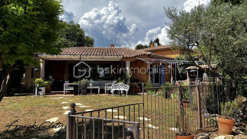 Villa - 175 m² - 6 pièces