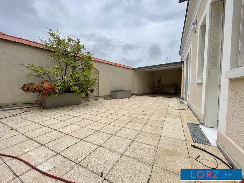 Appartement - 128 m² - 5 pièces