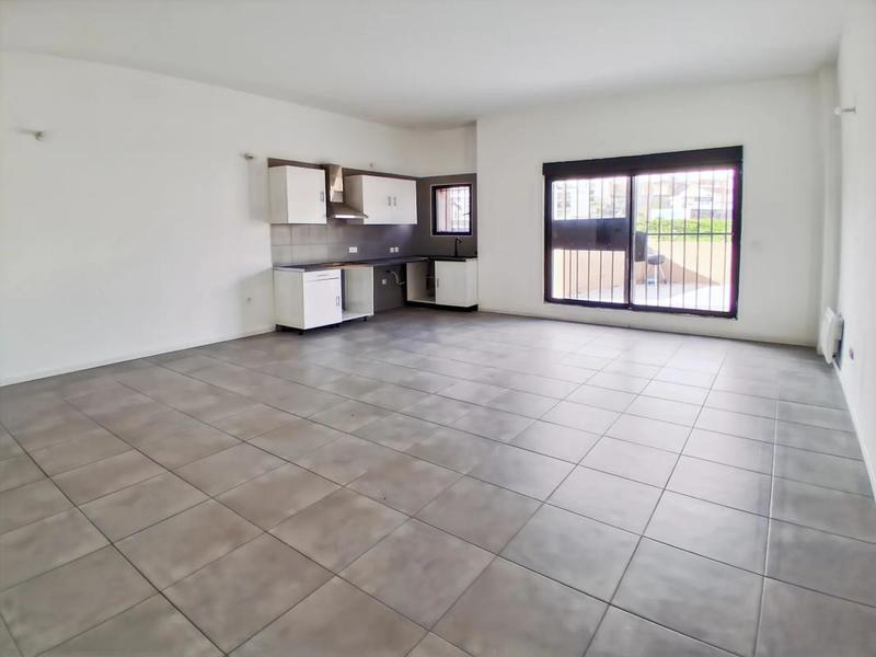 Maison - 850 m² - 10 pièces