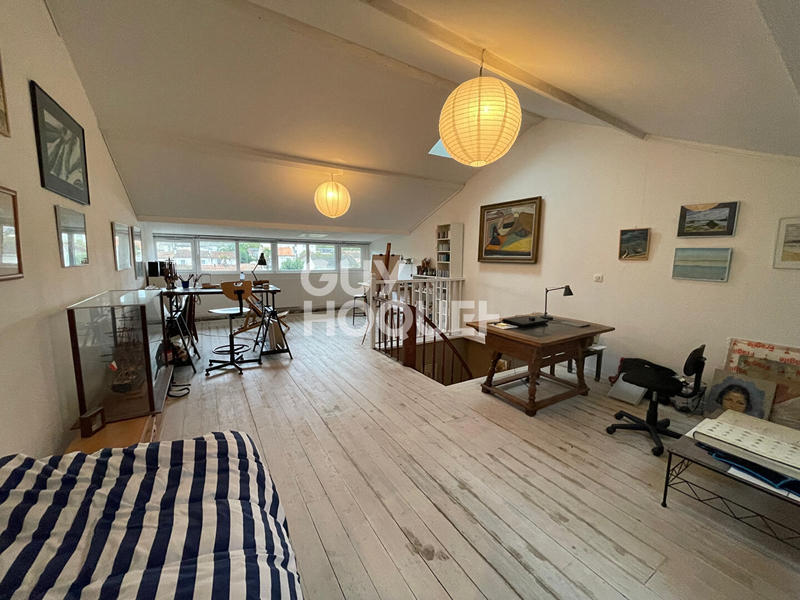 Maison - 179 m² - 8 pièces