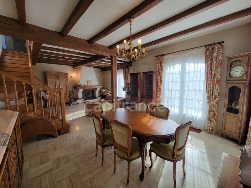 Maison - 182 m² - 8 pièces