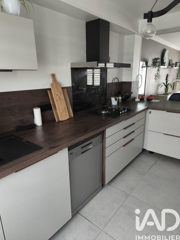 Maison - 90 m² - 5 pièces