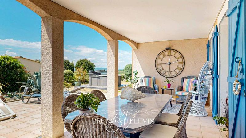 Villa - 181 m² - 8 pièces