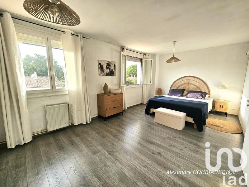 Maison - 184 m² - 8 pièces