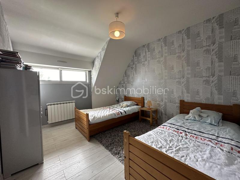 Pavillon - 200 m² - 8 pièces