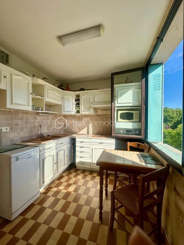 Appartement - 80 m² - 4 pièces