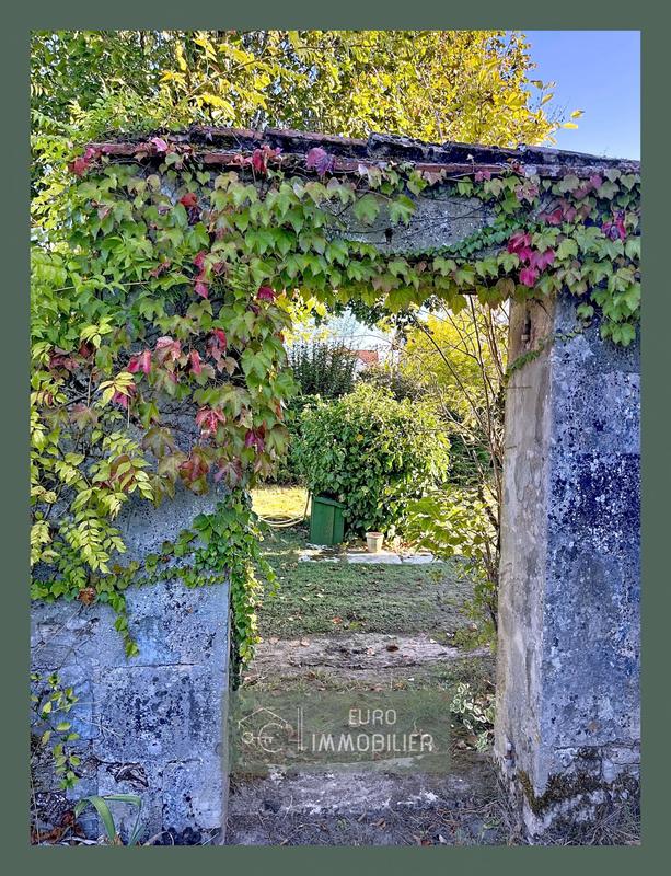 Maison - 400 m² - 10 pièces