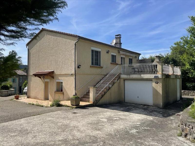 Maison - 132 m² - 7 pièces