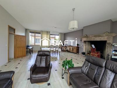 Maison de maîtres - 361 m² - 12 pièces