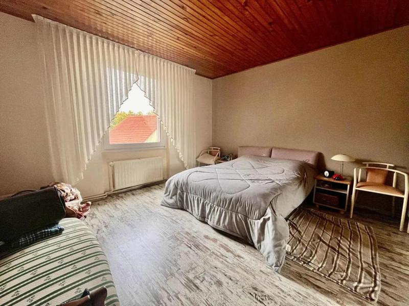 Maison - 315 m² - 12 pièces