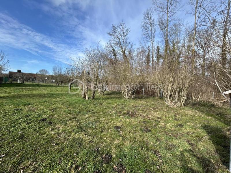 Terrain constructible - 682 m²