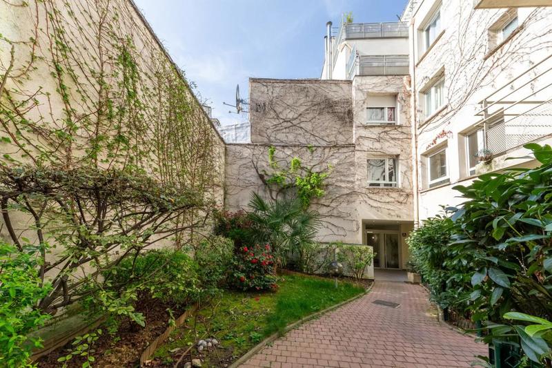 Studio - 33 m² - 1 pièce