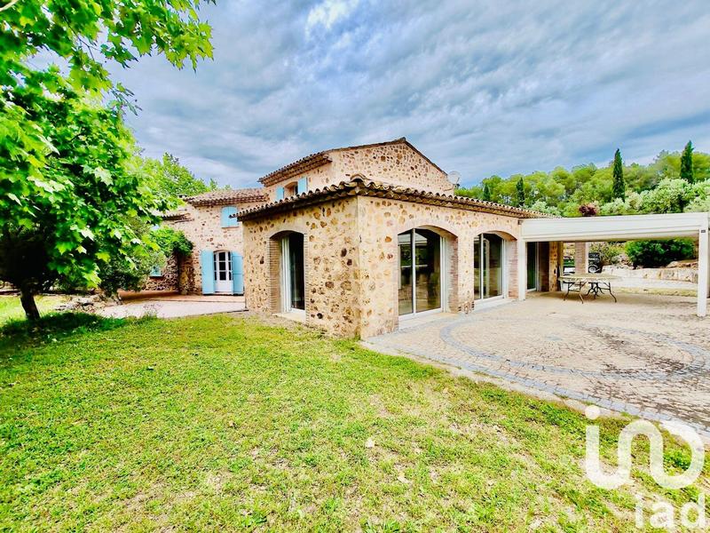 Maison - 311 m² - 8 pièces