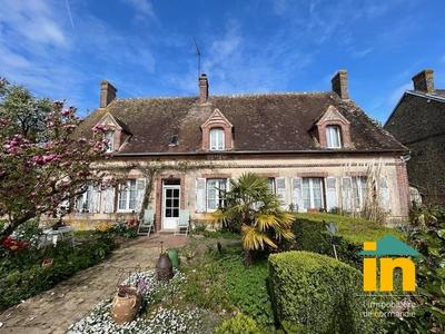 Demeure - 220 m² - 9 pièces