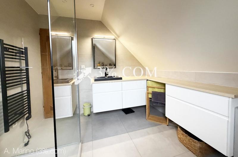 Maison - 101 m² - 5 pièces