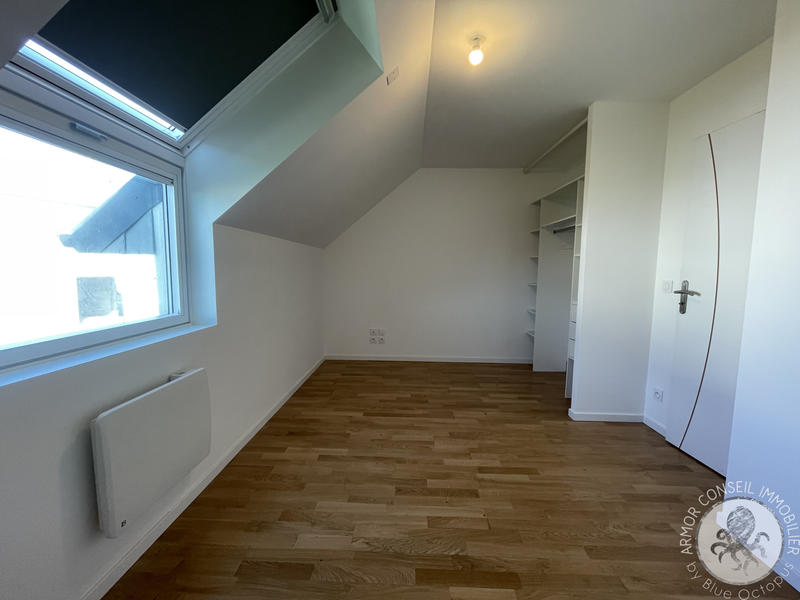 Maison - 93 m² - 4 pièces