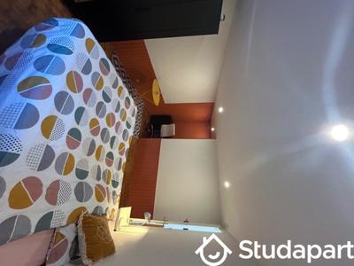 Chambre - 14 m² - 1 pièce