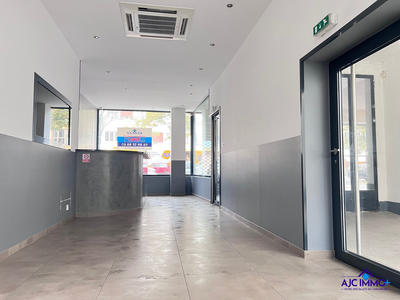 Bureau - 134 m² - 5 pièces