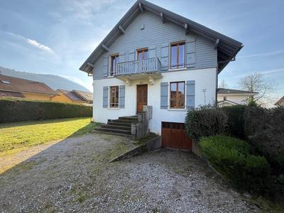 Pavillon - 158 m² - 6 pièces