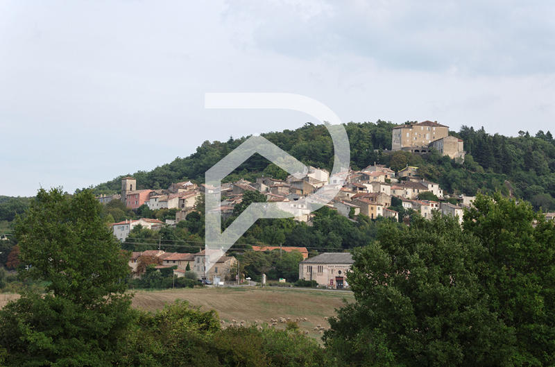 Maison de village - 80 m² - 4 pièces