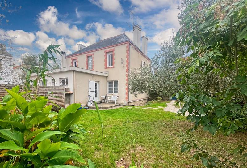Maison - 178 m² - 7 pièces