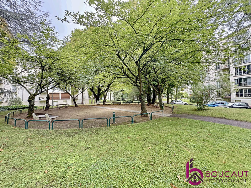 Appartement - 83 m² - 4 pièces