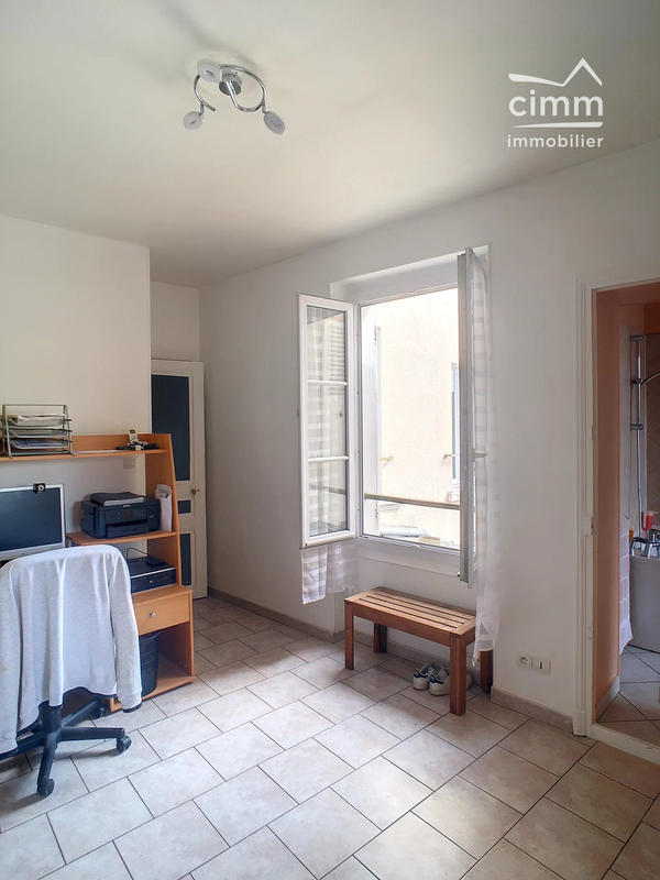 Fonds de commerce - Magasins - 93 m²