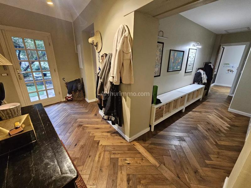 Maison - 315 m² - 10 pièces