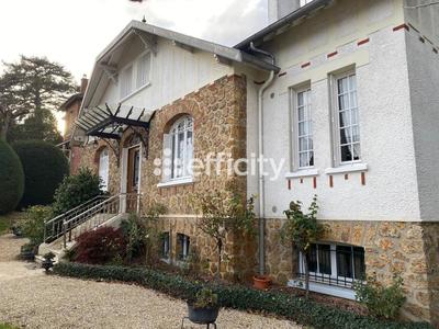 Maison - 165 m² - 6 pièces