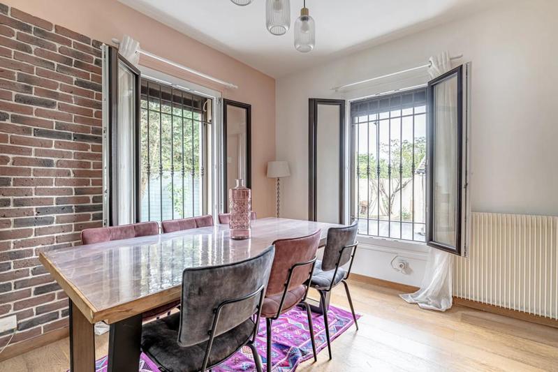 Maison - 90 m² - 5 pièces