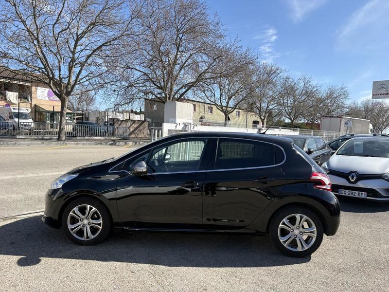 Peugeot 208 Vti 82cv Allure Bvm5 Equiper Superethanol