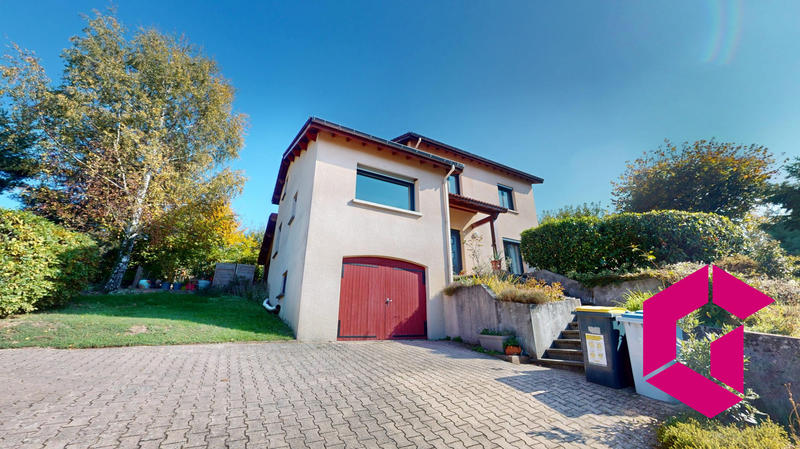 Maison - 143 m² - 6 pièces