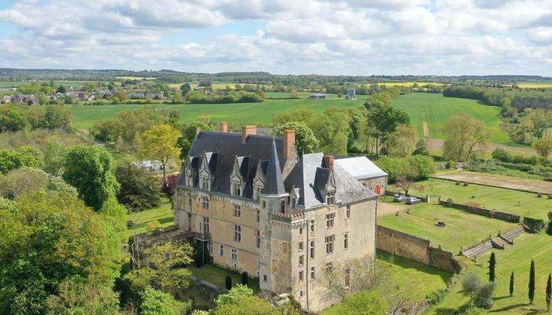 Manoir - 1 400 m² - 25 pièces