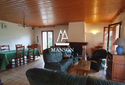 Maison traditionnelle - 96 m² - 5 pièces