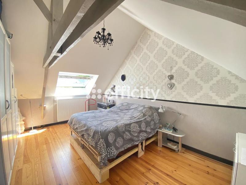 Maison - 395 m² - 13 pièces