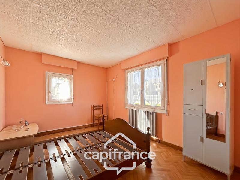 Maison - 140 m² - 8 pièces