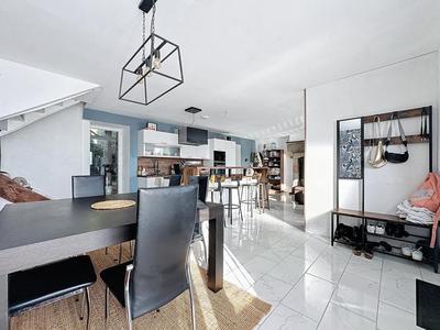 Maison - 135 m² - 7 pièces