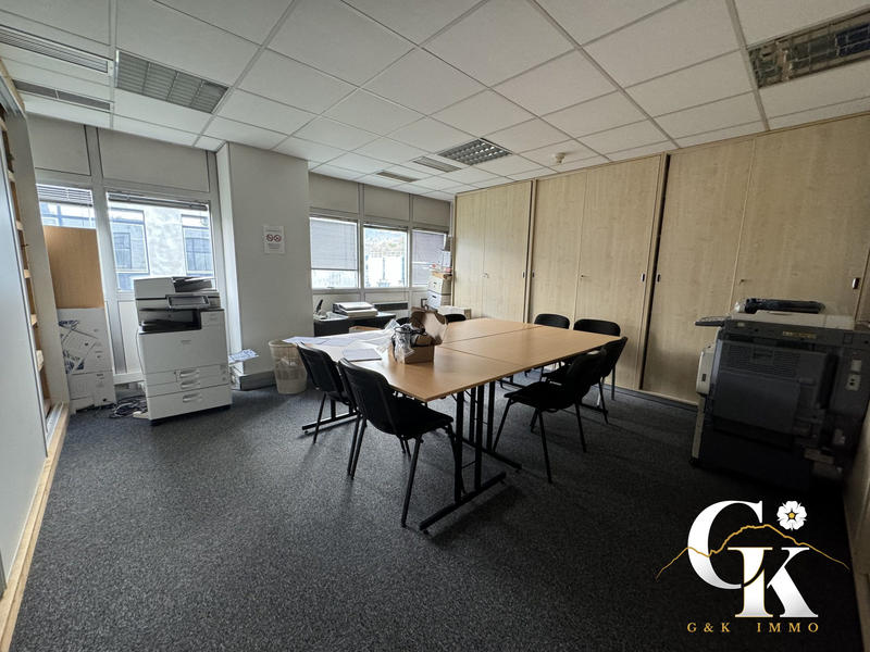 Bureau - 455 m²