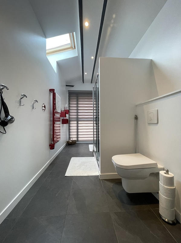 Maison - 300 m² - 7 pièces